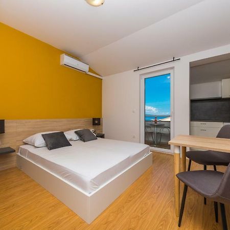 Apartments Gavran Baška Voda Exteriör bild