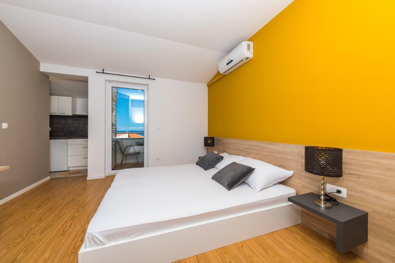 Apartments Gavran Baška Voda Exteriör bild
