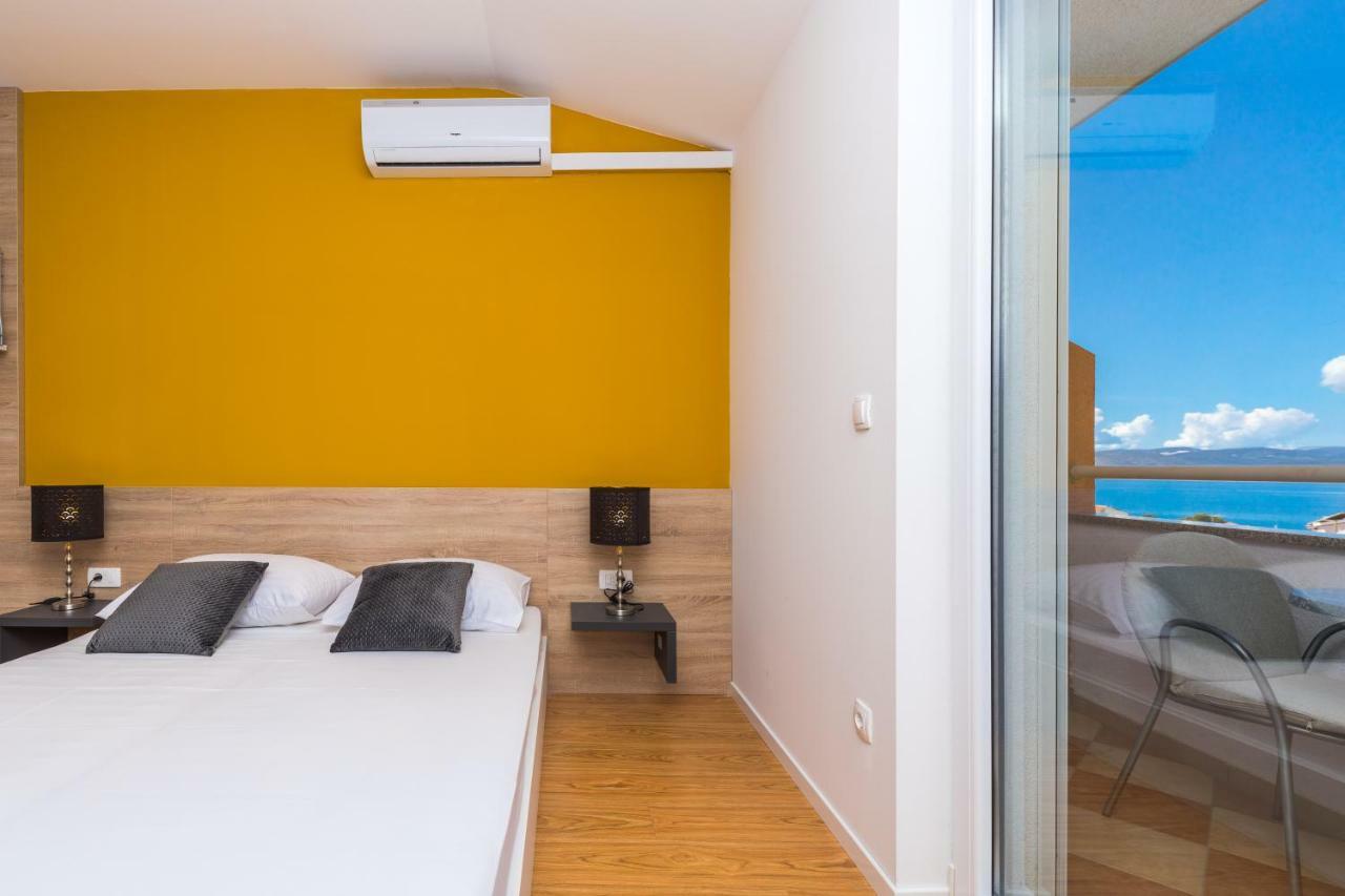 Apartments Gavran Baška Voda Exteriör bild