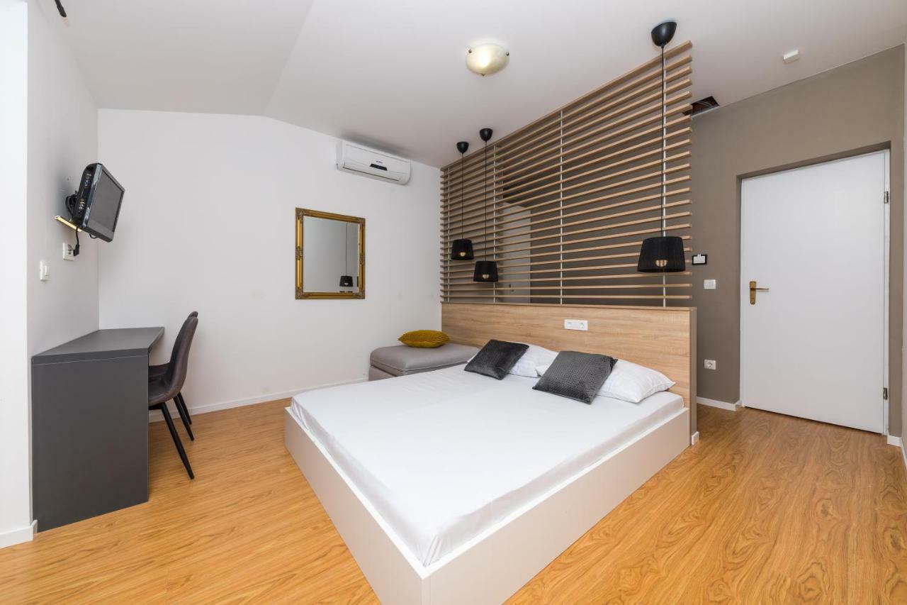 Apartments Gavran Baška Voda Exteriör bild