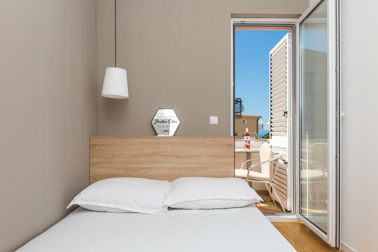 Apartments Gavran Baška Voda Exteriör bild